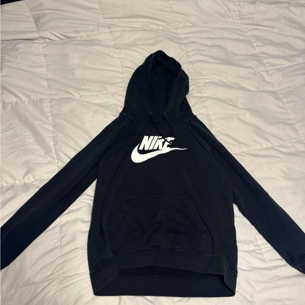 Nike Black Pullover with Iconic Logo